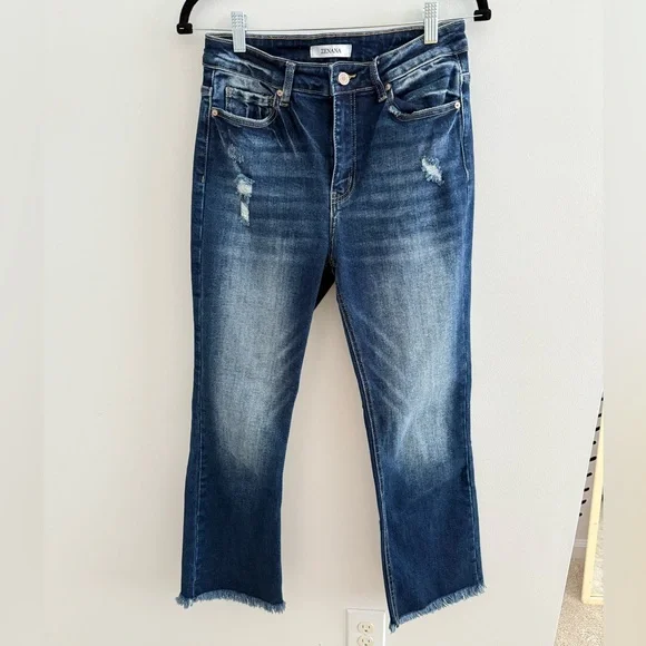 Zenana Cropped Jeans - Picture 2 of 5